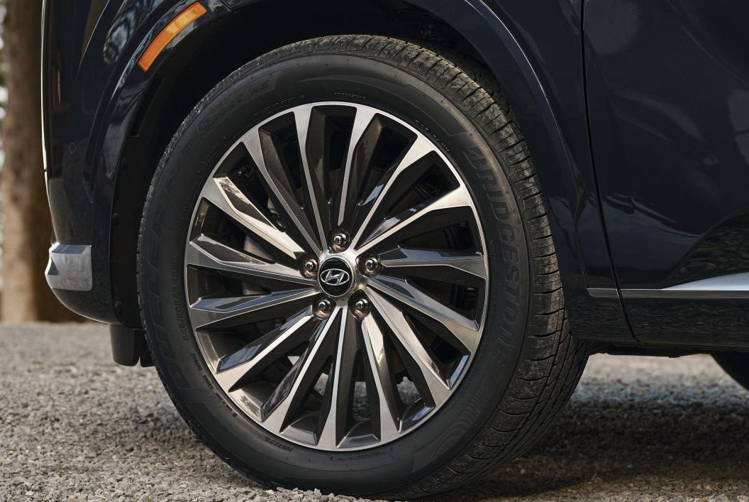 Hyundai Singapore Palisade 20 inch alloy wheels