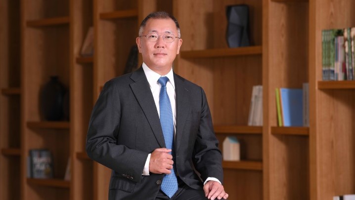 Hyundai Motor Group Executive Chair Euisun Chung Named MotorTrend Person of the Year, Topping Its 2023 Power List